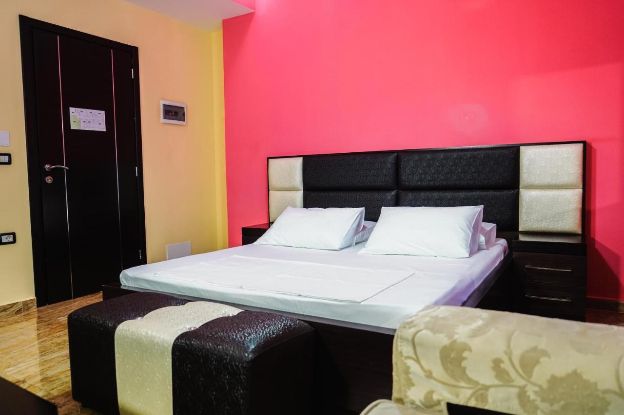 Hotel Magic Gjirokaster Bagian luar foto