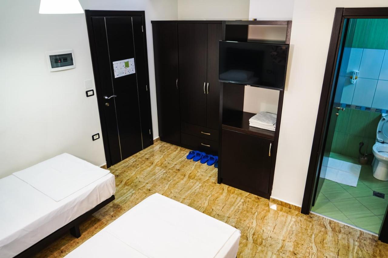 Hotel Magic Gjirokaster Bagian luar foto