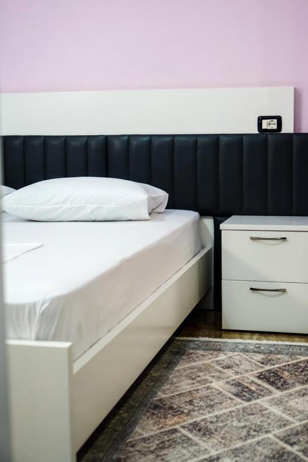 Hotel Magic Gjirokaster Bagian luar foto