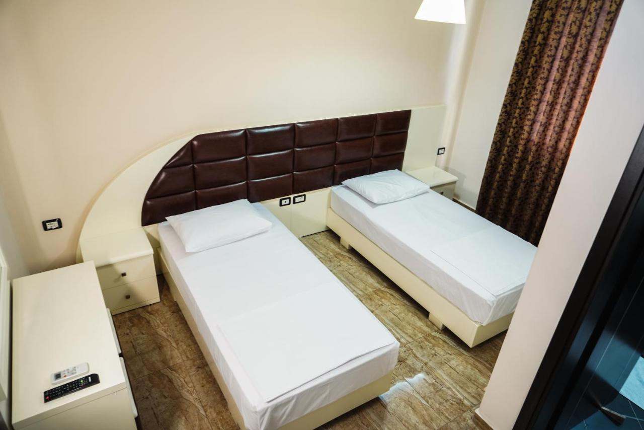Hotel Magic Gjirokaster Bagian luar foto