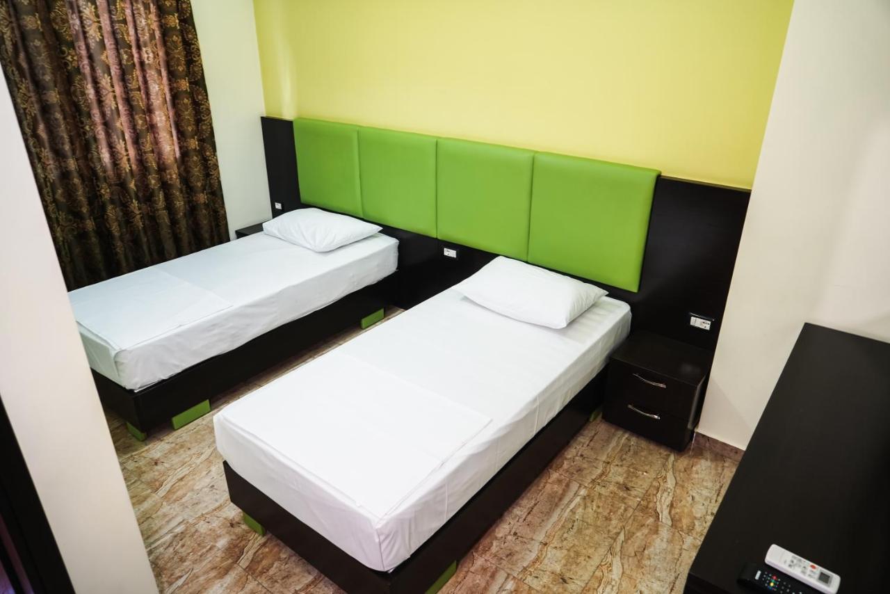 Hotel Magic Gjirokaster Bagian luar foto