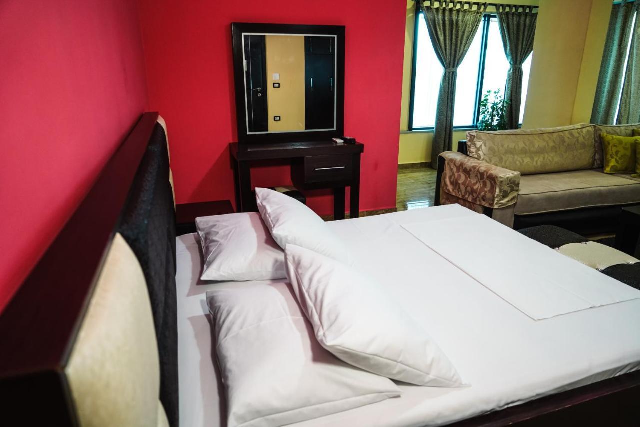 Hotel Magic Gjirokaster Bagian luar foto