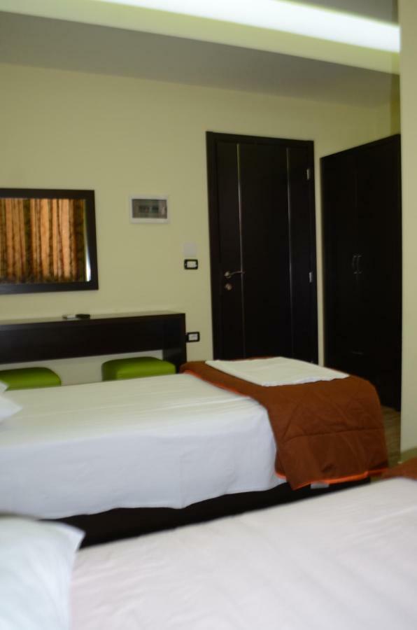 Hotel Magic Gjirokaster Bagian luar foto